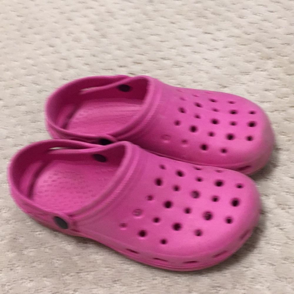 crocks lol